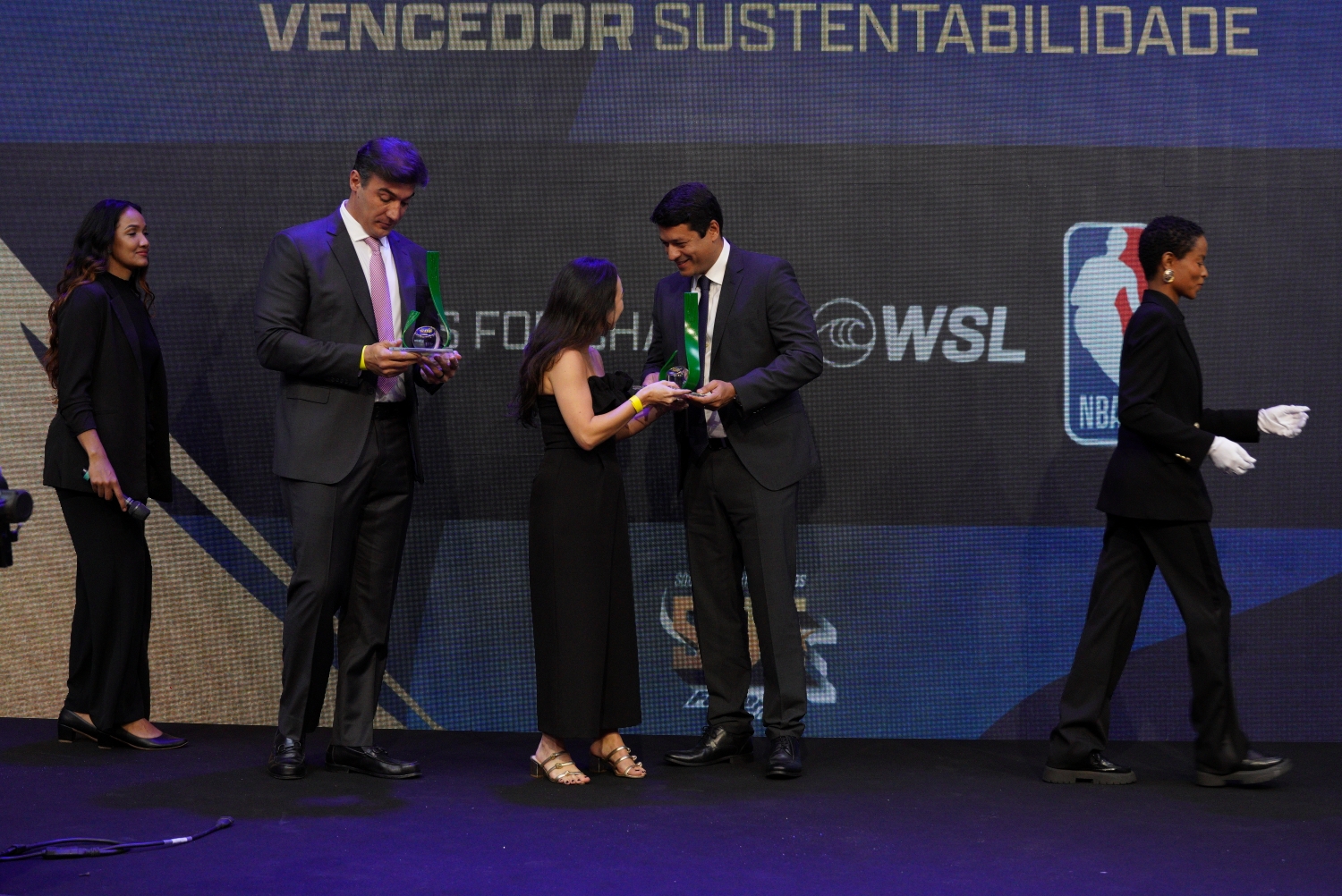 NBA e WSL vencem categoria 'Sustentabilidade' do Prêmio Sou do Esporte com case 'Nets for Change'
