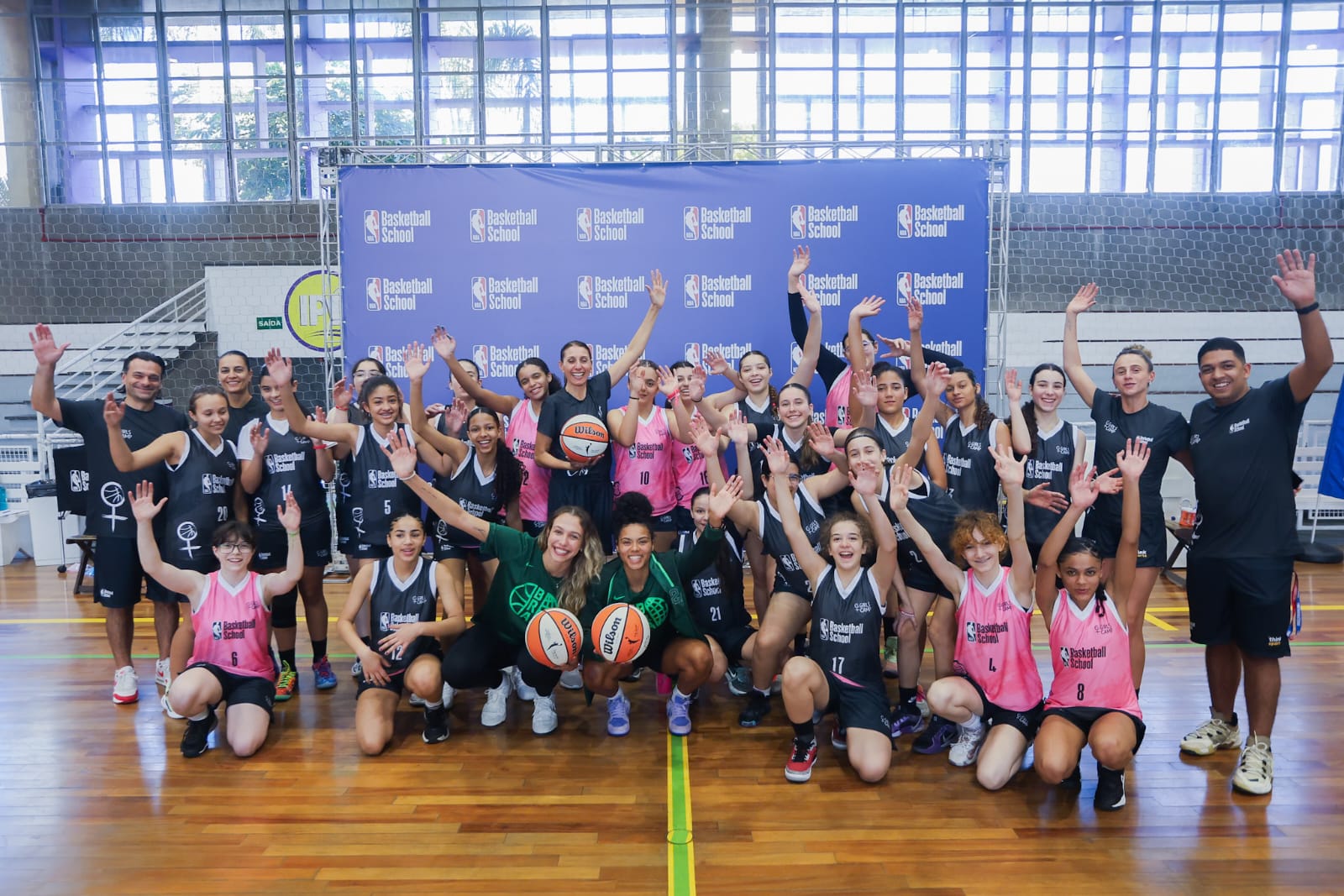 Para inspirar: Izabel Varejão e Bella Nascimento, da Seleção Brasileira, visitam o G!rls Camp