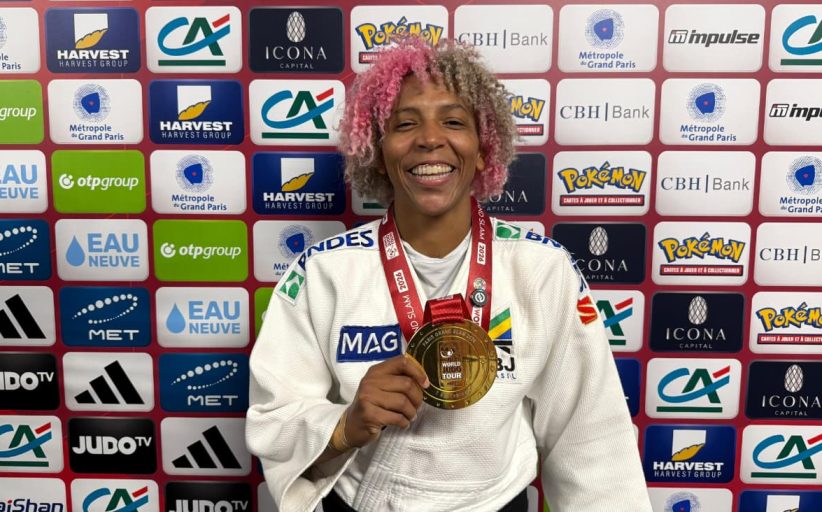 Rafaela Silva brilha com Ippon na final e é campeã do Grand Slam de Paris